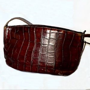Gorgeous Francesco Biasia Leather shoulder purse